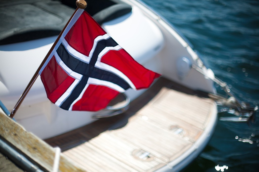 Norwegisch-Fahne.jpg